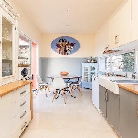 Welcome To Exclusive House Εστεπόνα